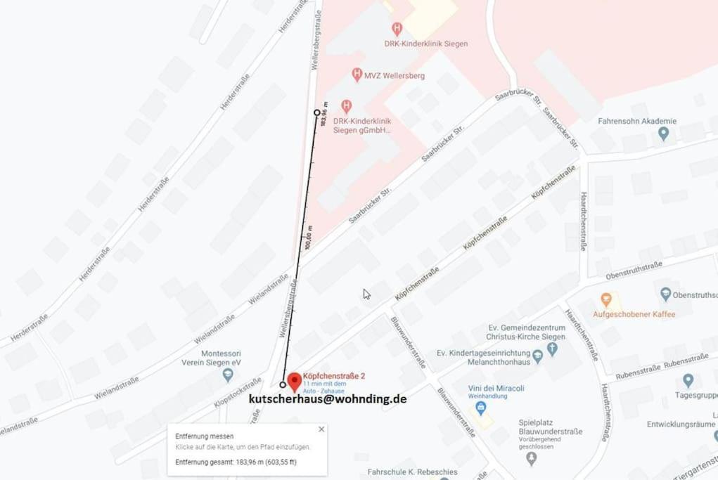 Kinderklinik, 600M Zum Bahnhof 2B 锡根 外观 照片